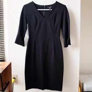 Size 00 Black Dress from Haolgen with Flared Sleeves and Zip Back